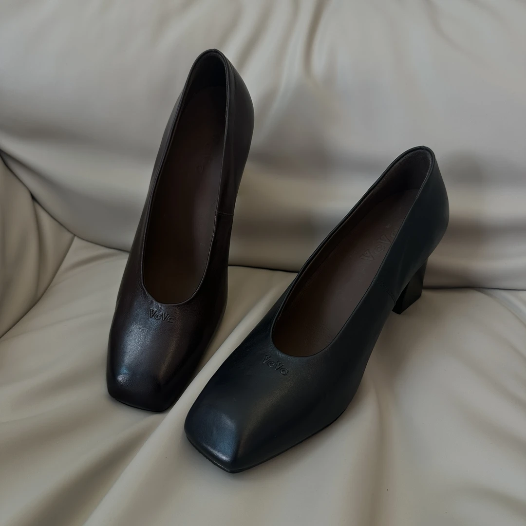 【早秋上新】[5cm]擦色黑色浅口渐变软底单鞋靴子女款爆款2025新款