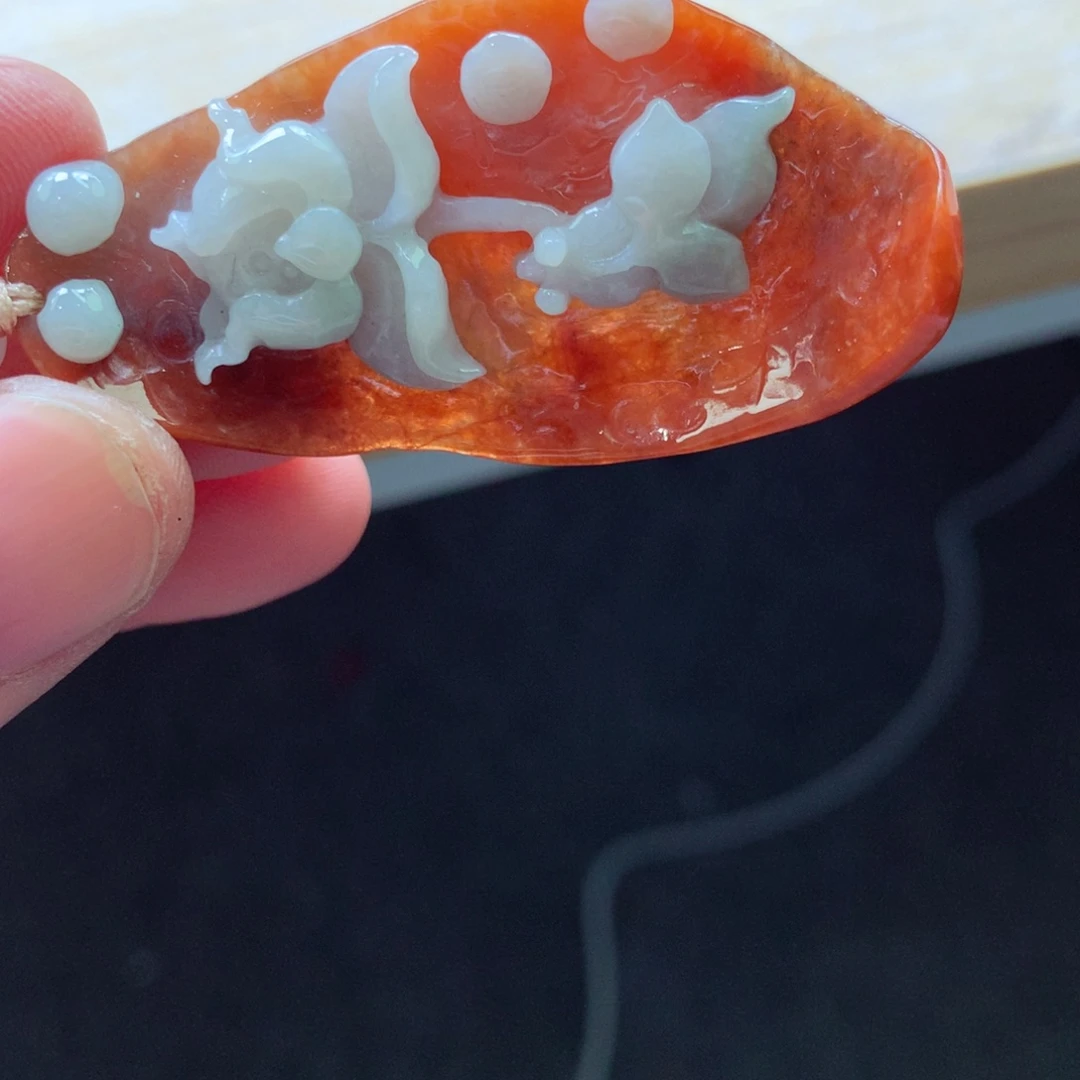 翡翠颈饰未镶嵌吊坠