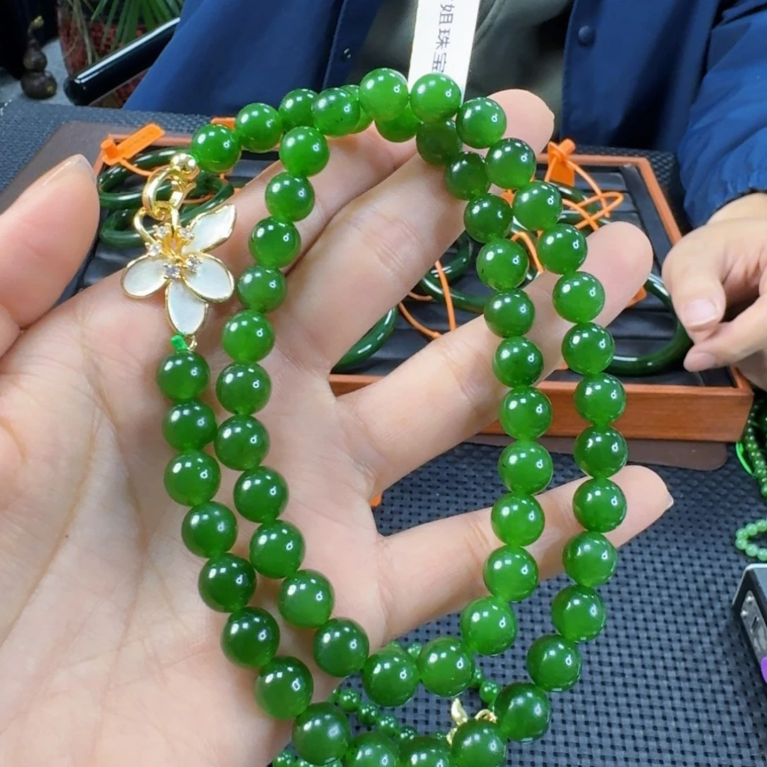 颈饰未镶嵌和田玉（碧玉）卡8