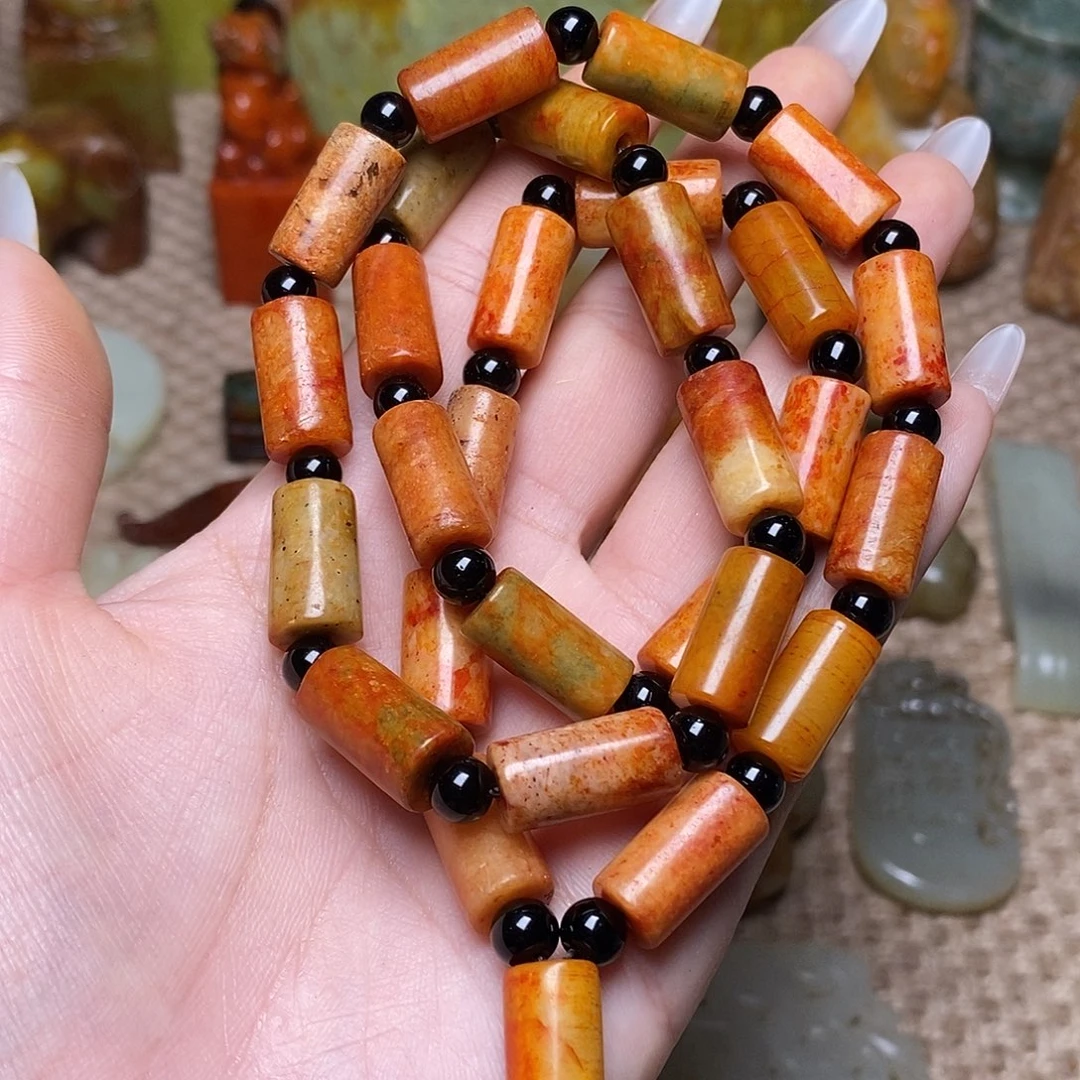 蛇纹石玉未镶嵌颈饰