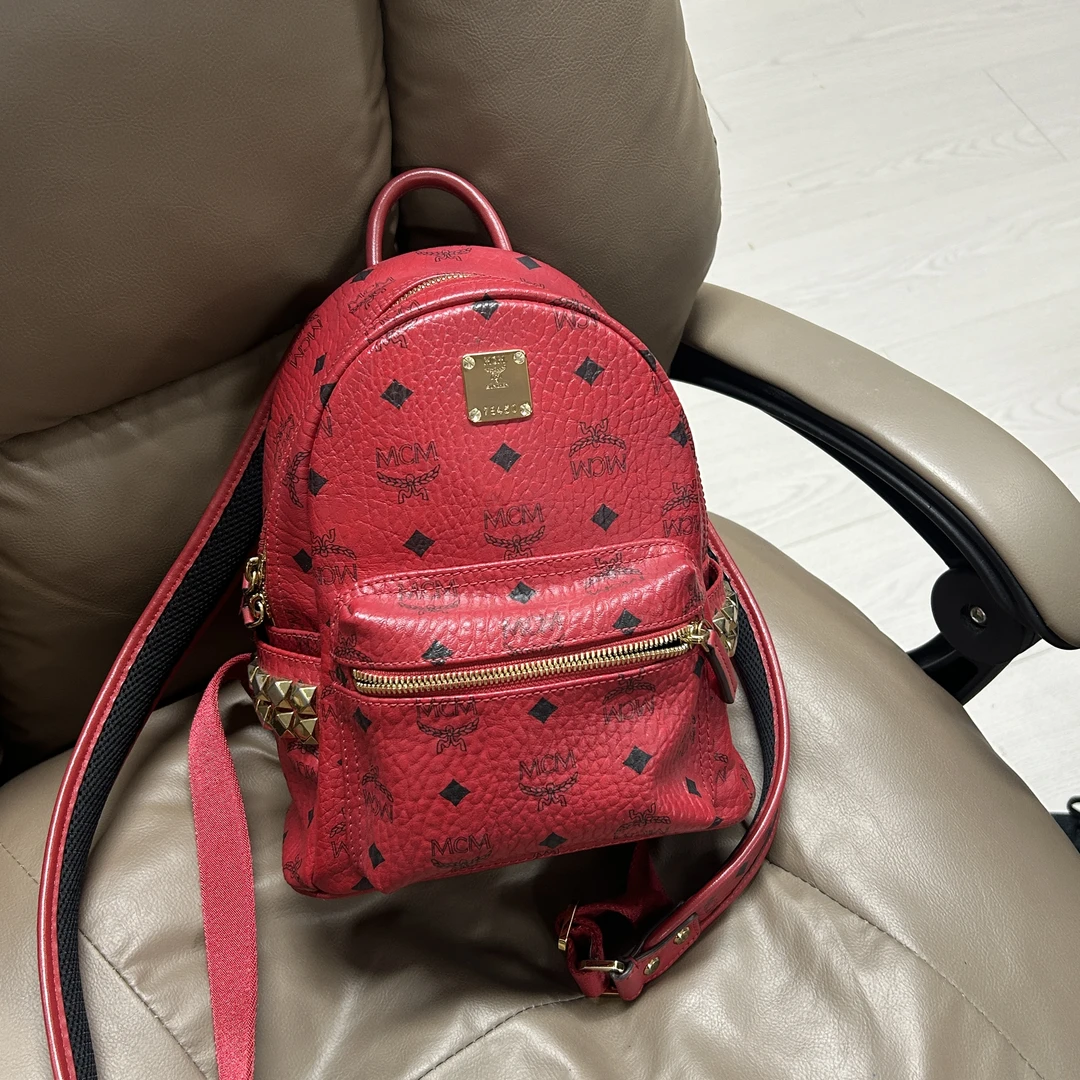 99新 MCM 经典红色满印双肩包 mini