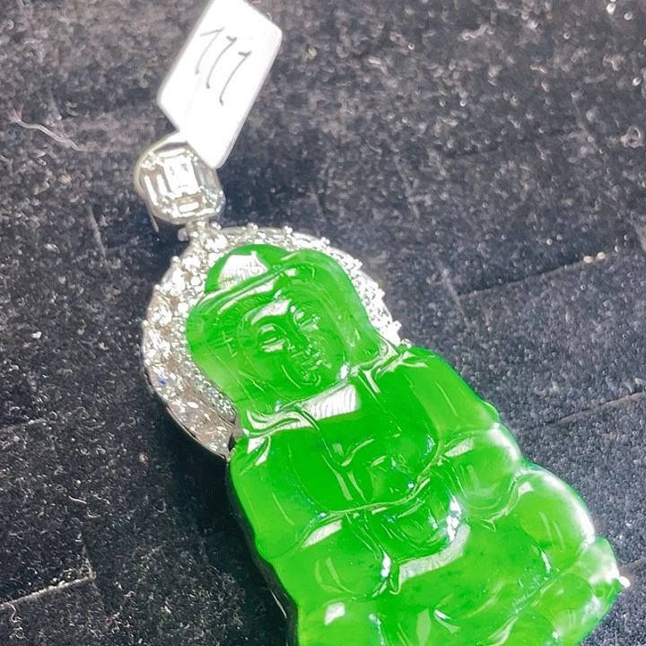 翡翠未镶嵌颈饰32，