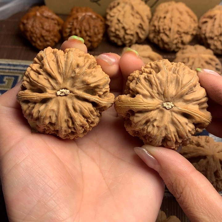 吊坠文玩核桃程*饭粗筋