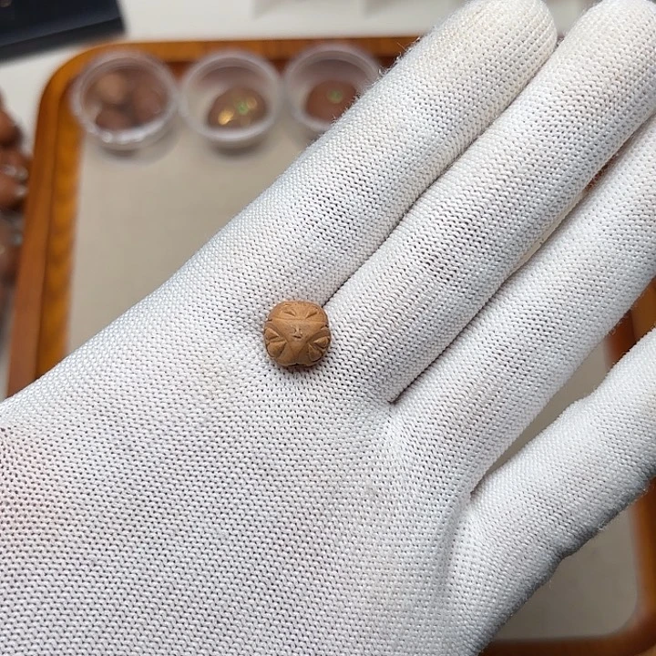 w***r手串凤眼菩提龙塔雕刻10.4