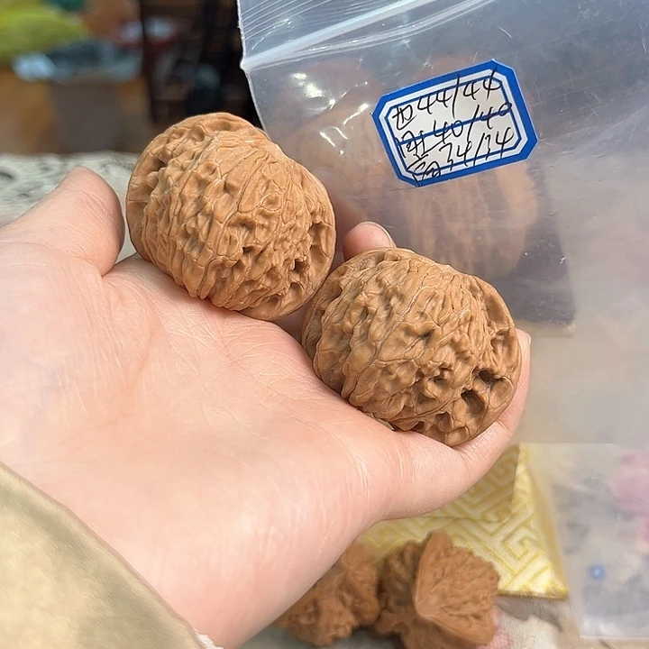 文玩核桃把件磨盘