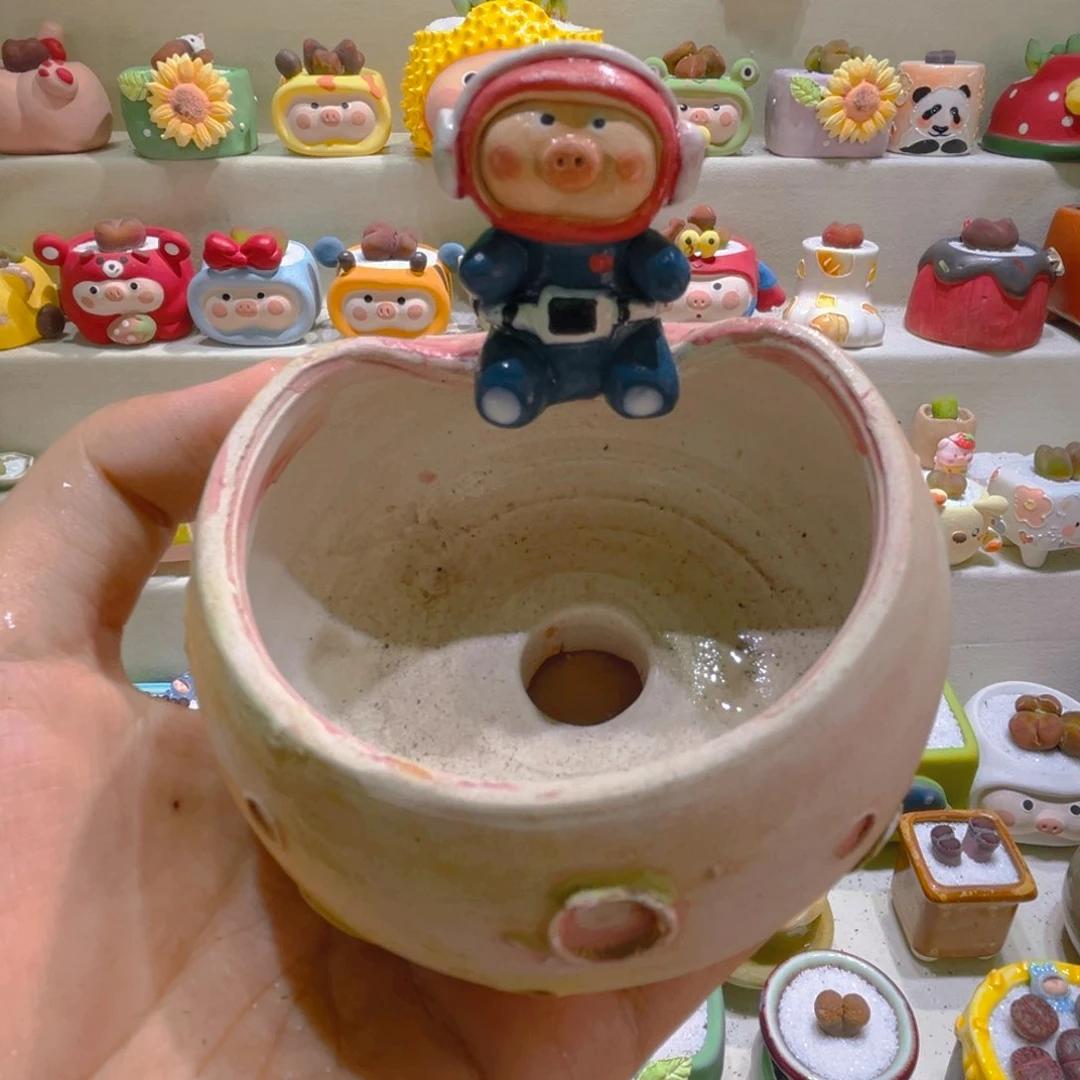 090宇航员猪猪盆纯手工