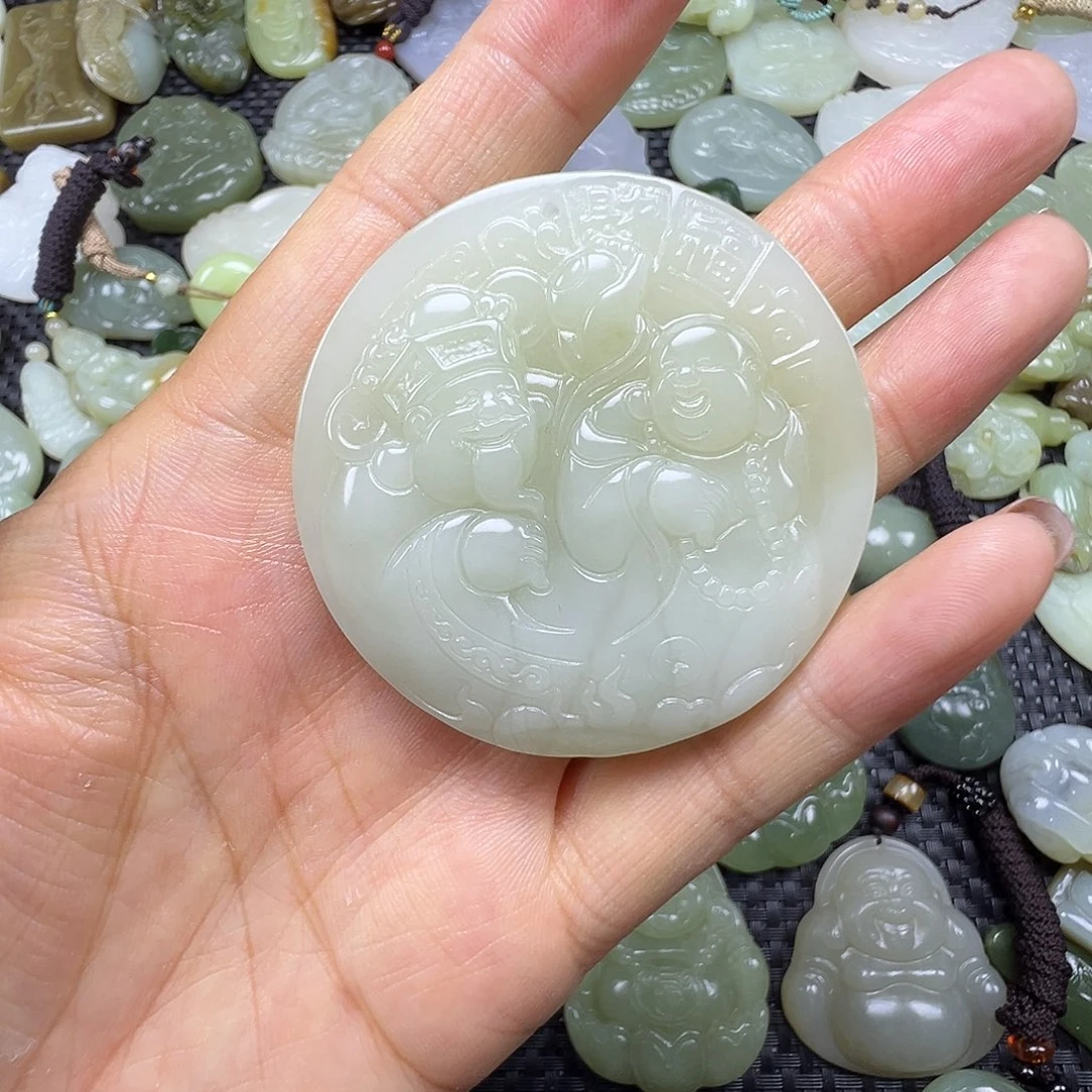 和田玉未镶嵌吊坠(赠链)微瑕漏，一口价，卡51