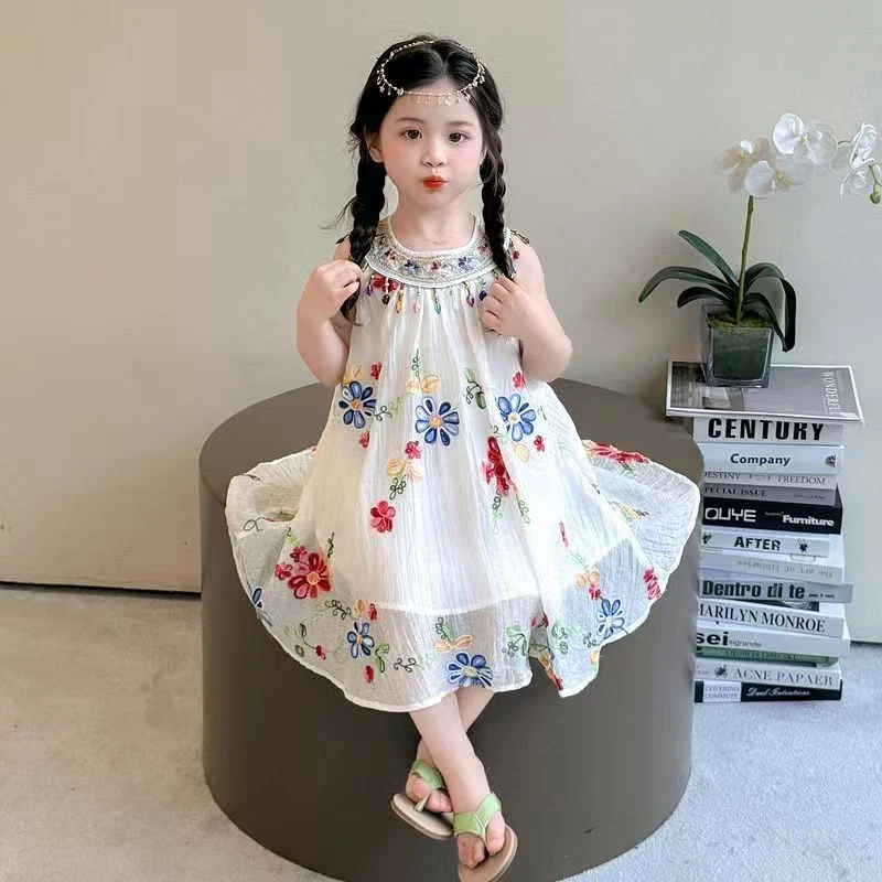 2025新款女童连衣裙夏季儿童洋气沙滩裙女孩国风夏装绣花公主裙