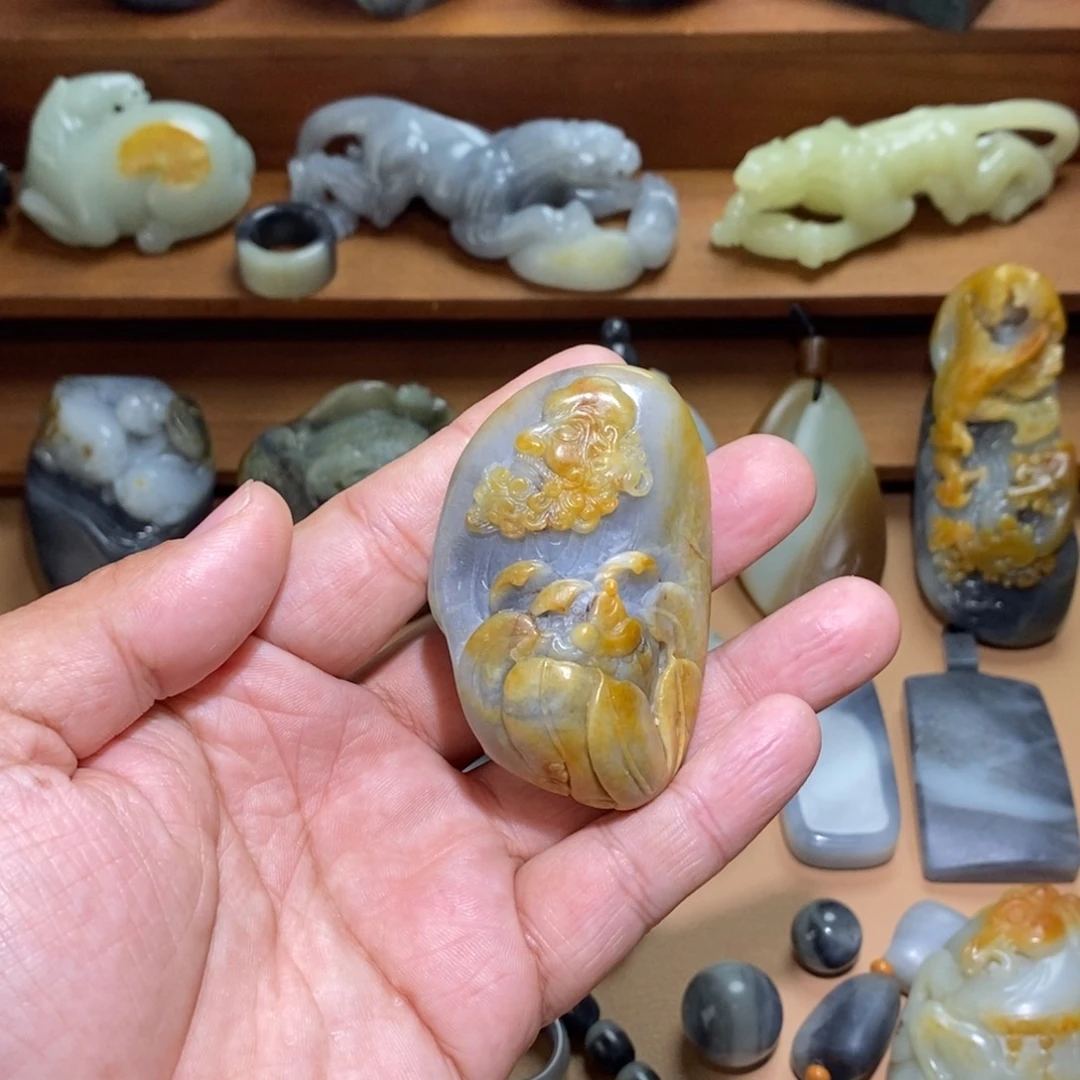 未镶嵌和田玉把件
