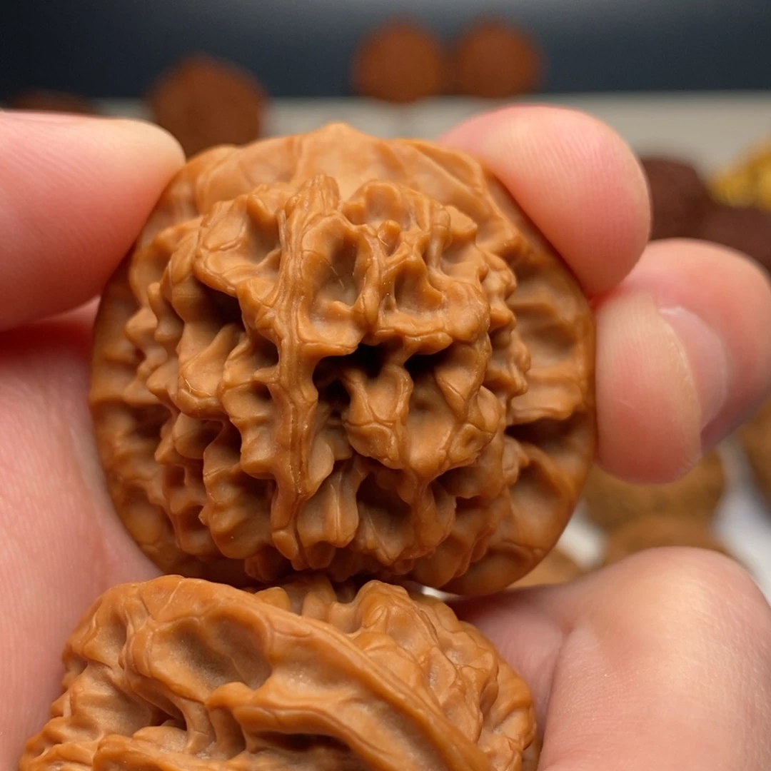 旺***酥文玩核桃把件秦闷