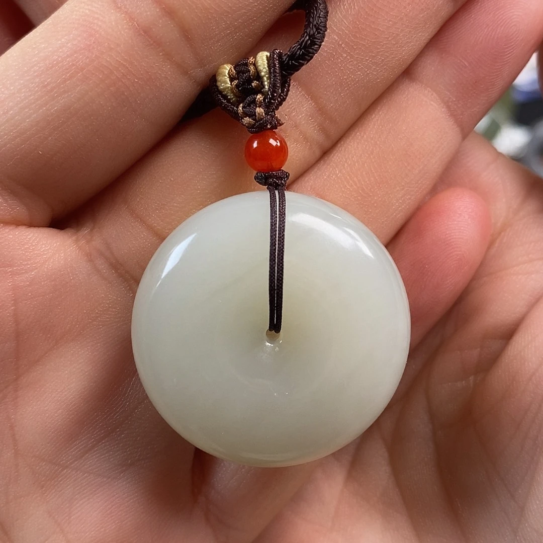 阿***维和田玉未镶嵌颈饰