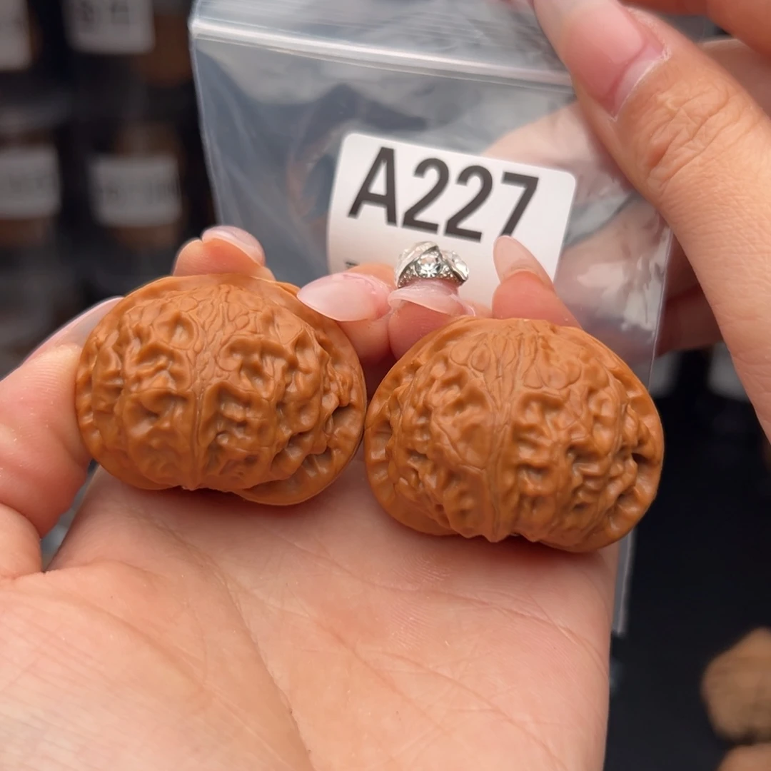 文玩核桃吊坠宫灯42全品