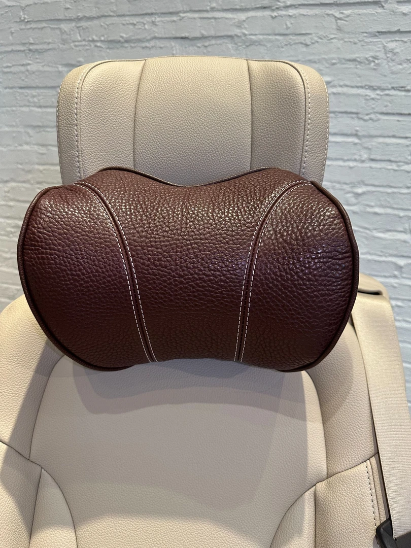 1个全苯胺全粒面4毫米厚皮高端头枕（全青皮）