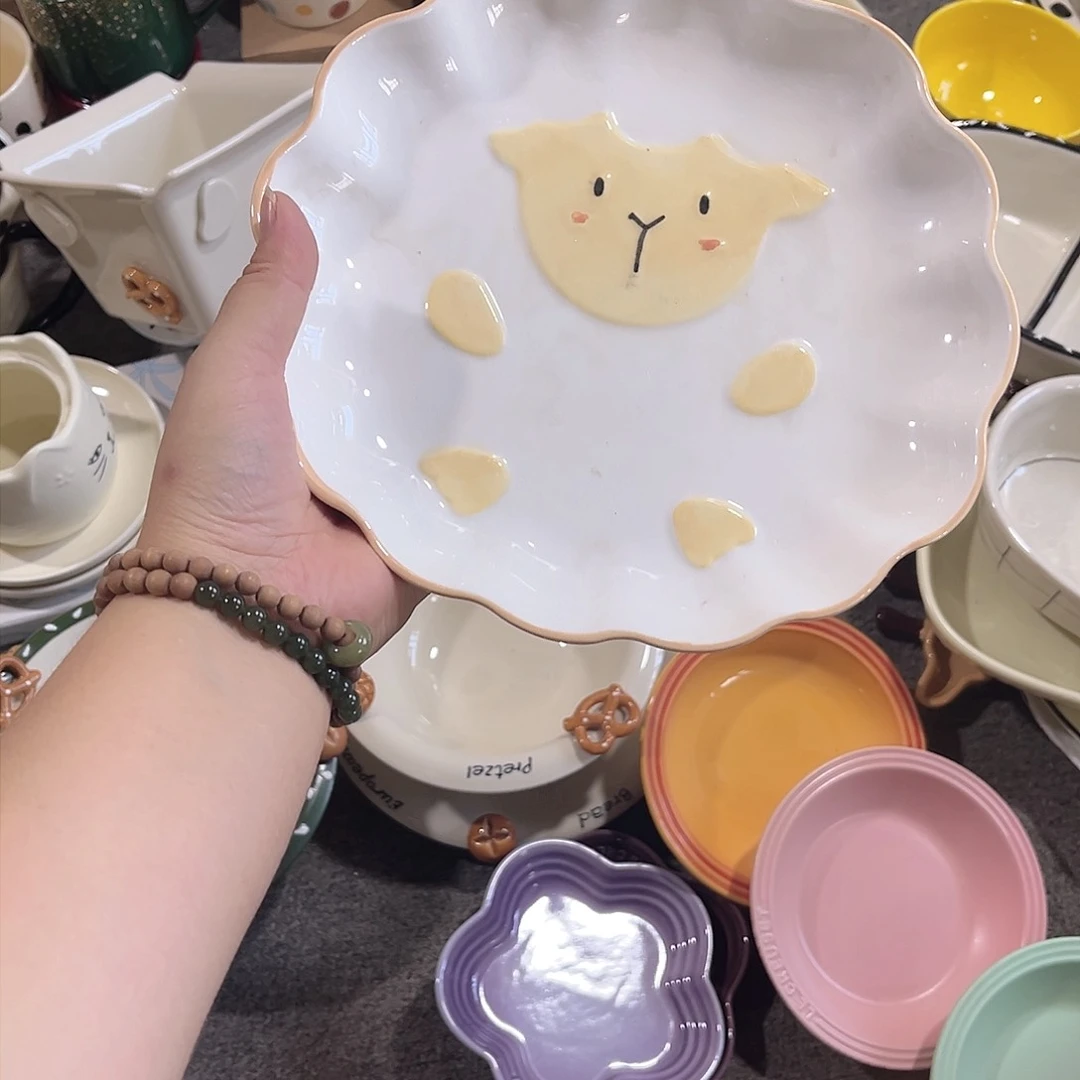 小羊8寸圆盘微微瑕