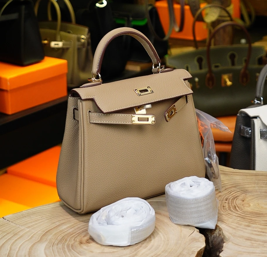 【胡叔说】软凯KL22头层牛皮纯色拼色原创设计女包