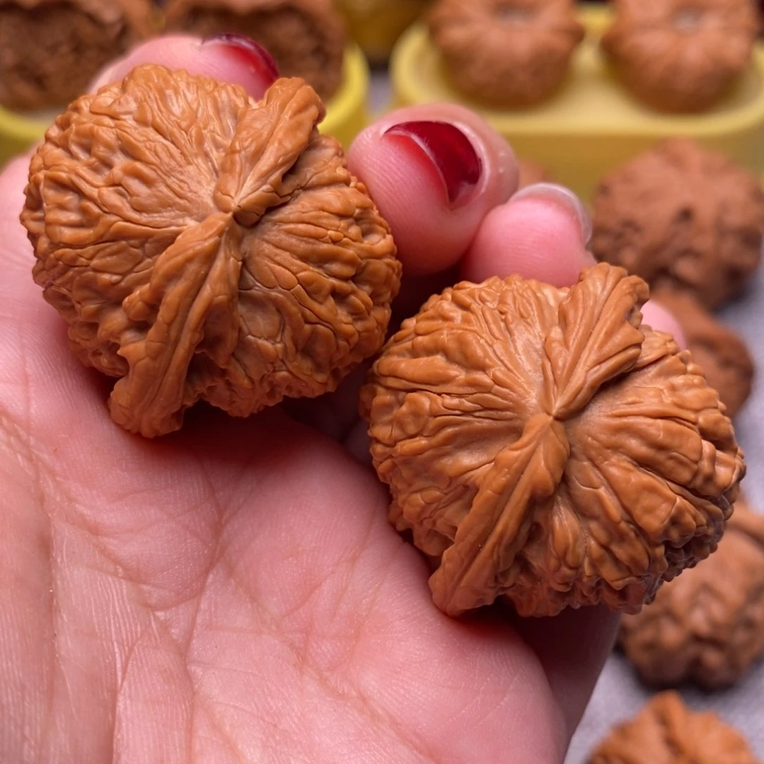 文玩核桃把件精品白狮子37全品