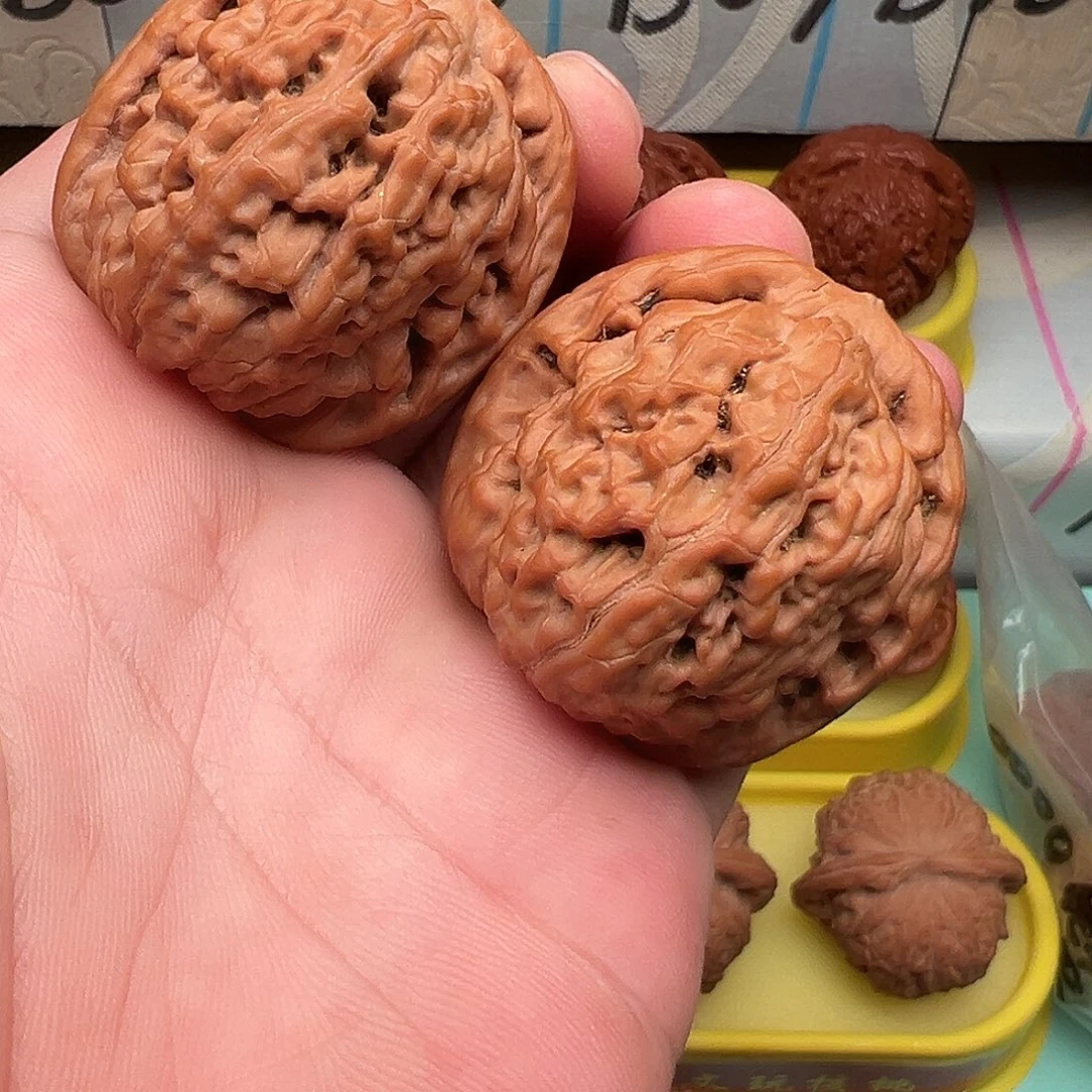 文玩核桃吊坠莲花40