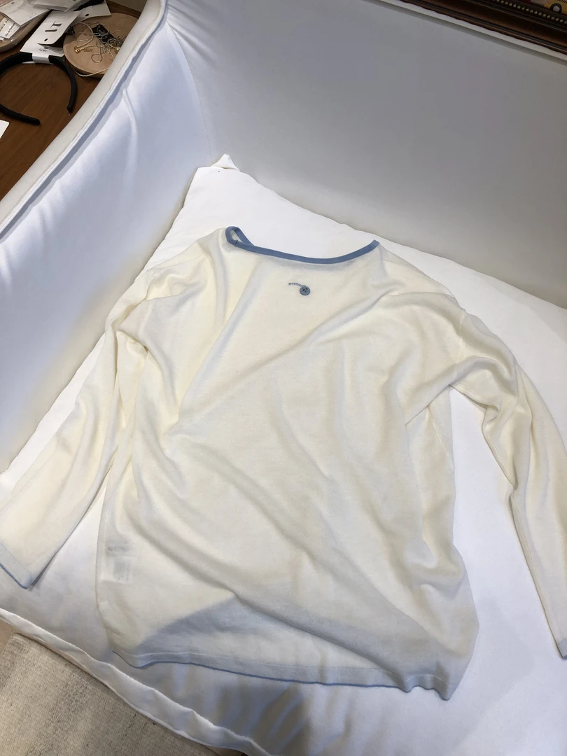 路一.韩国 Seoul     小狗手账  针织套头上衣 DP20250213014