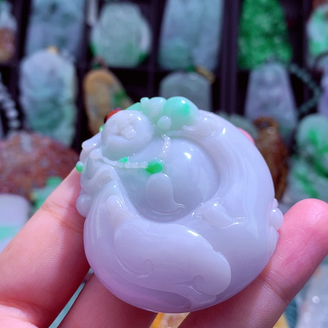 颈饰未镶嵌翡翠天然