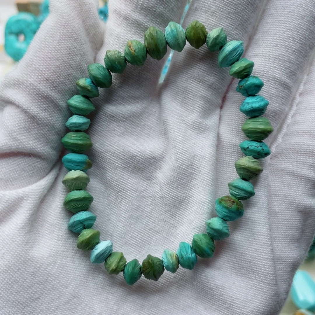 未镶嵌绿松石珠宝奇石