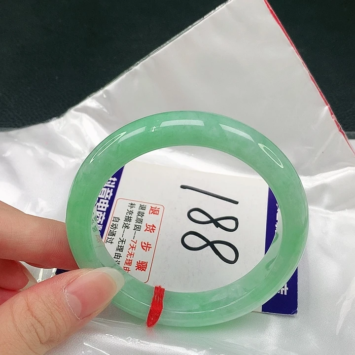 未镶嵌手镯翡翠翡翠手镯