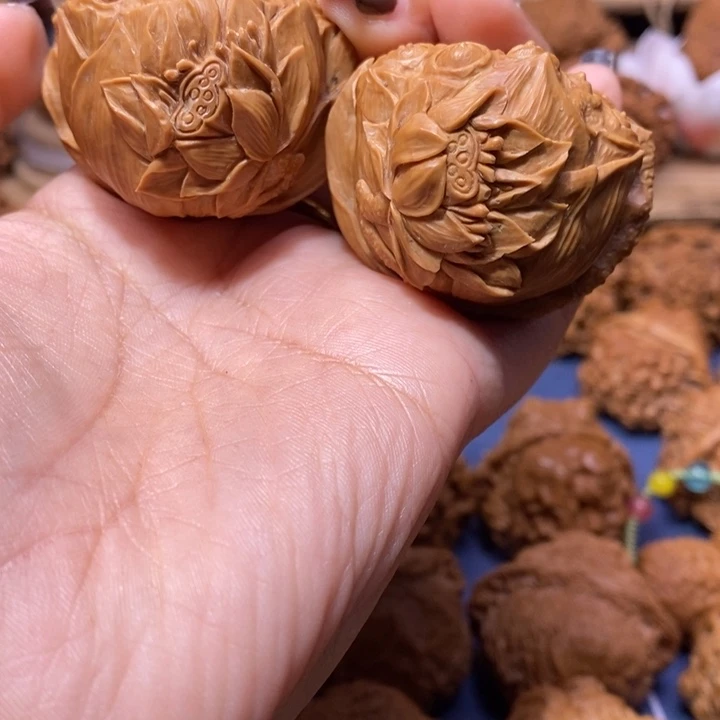 【闪购商品】手串/手链核桃编****6花开并蒂