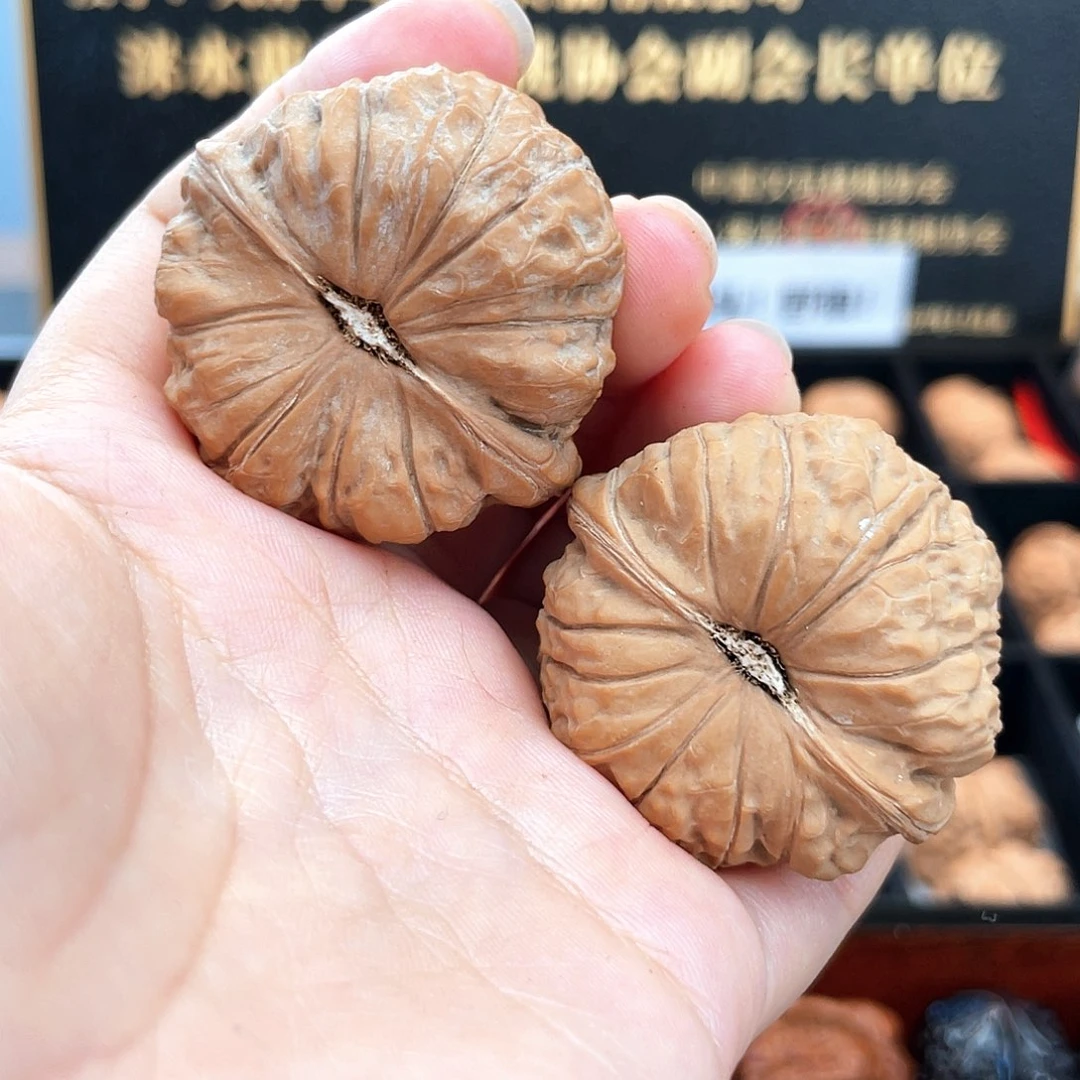 把件文玩核桃42毕业椭圆满肉胖瓜➕近正46克s4202