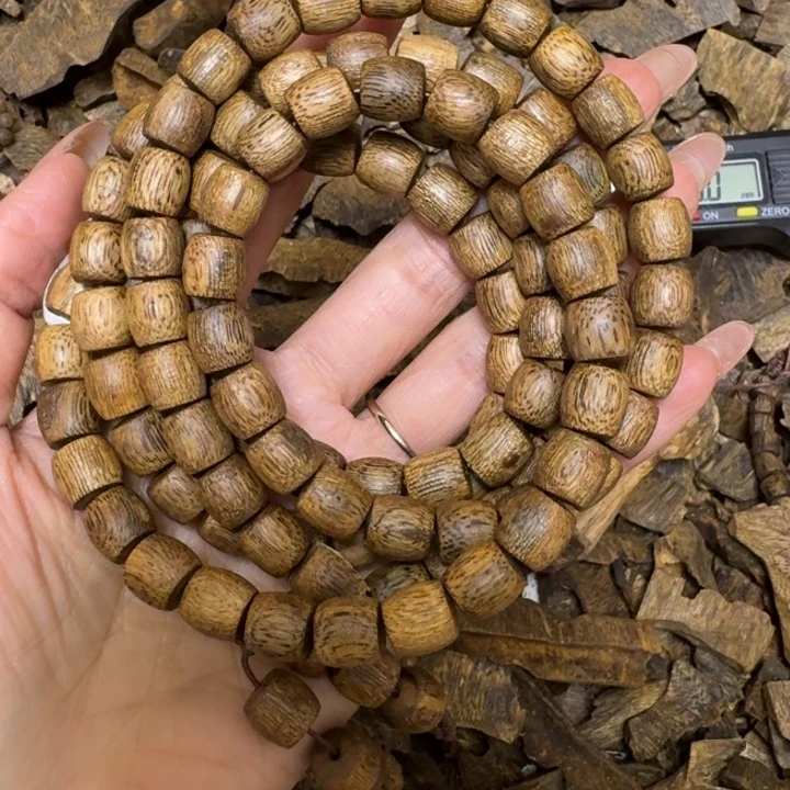 沉香手串白棋沉浮