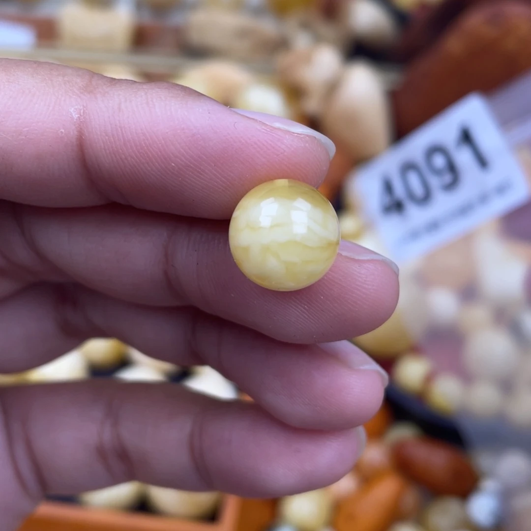 未镶嵌蜜蜡珠宝奇石12