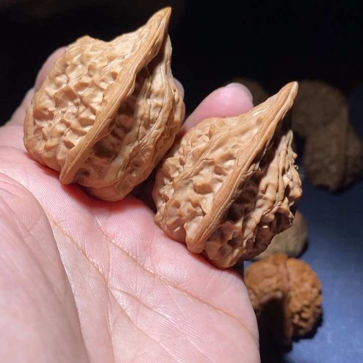 吊坠文玩核桃红缨枪