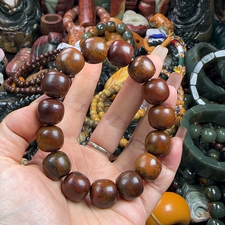 透闪石质玉未镶嵌珠宝奇石