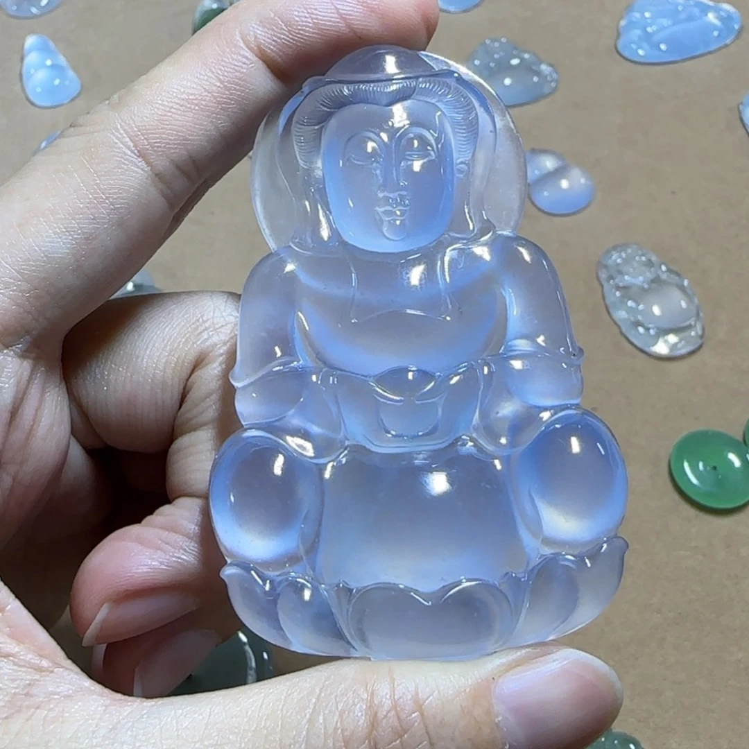 翡翠未镶嵌颈饰紫观音