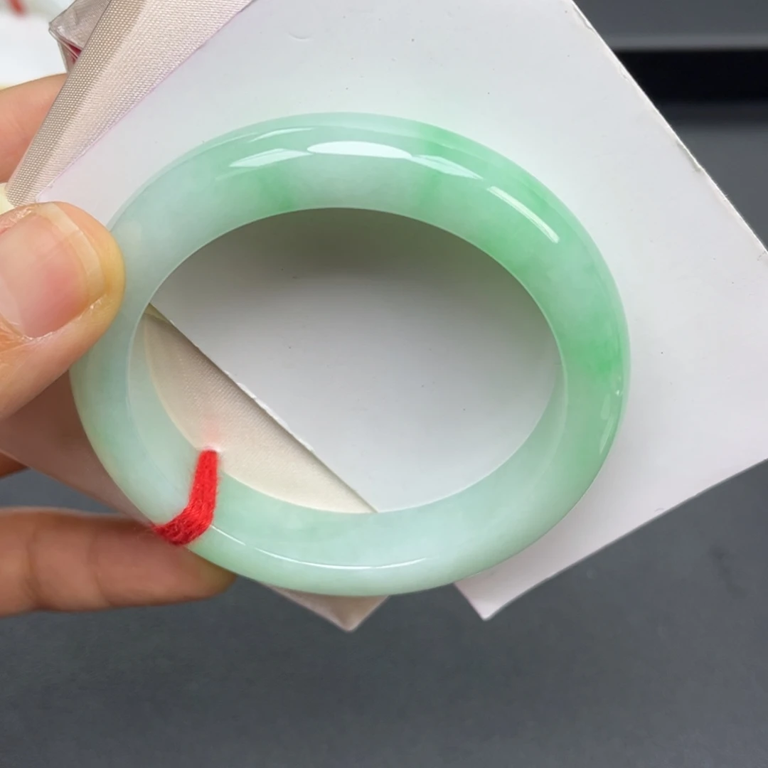 翡翠未镶嵌手镯手镯