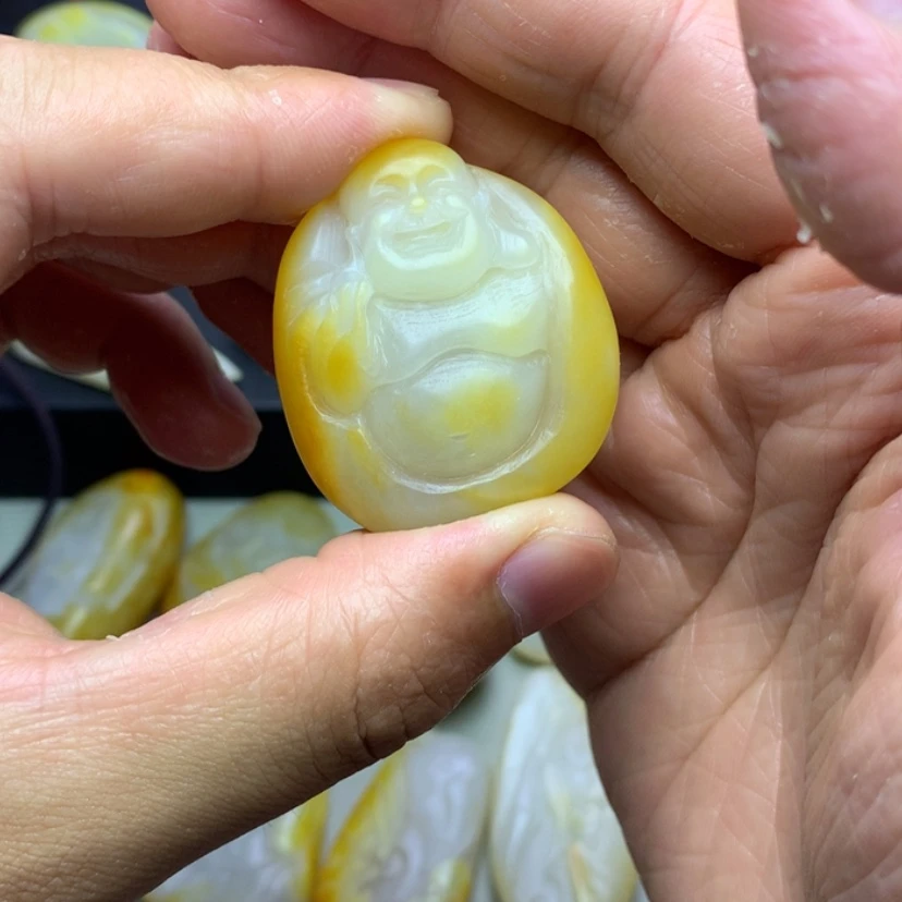 【闪购商品】颈饰未镶嵌和田玉