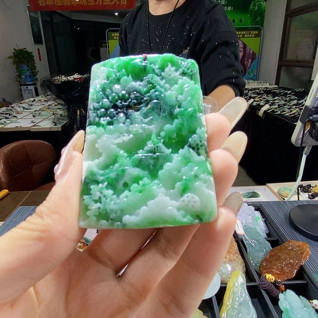 颈饰未镶嵌翡翠翡翠