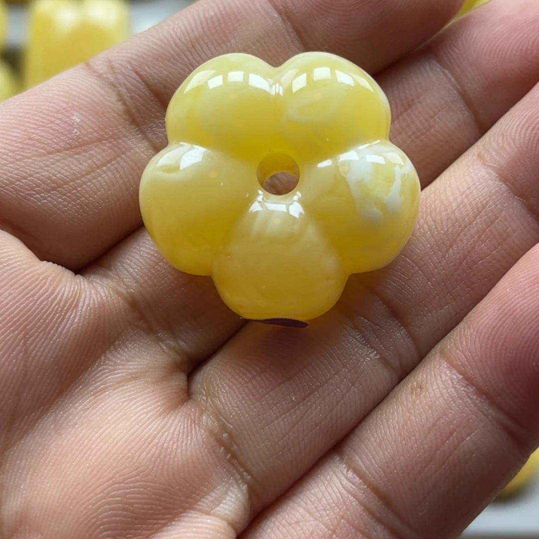 蜜蜡珠宝奇石未镶嵌