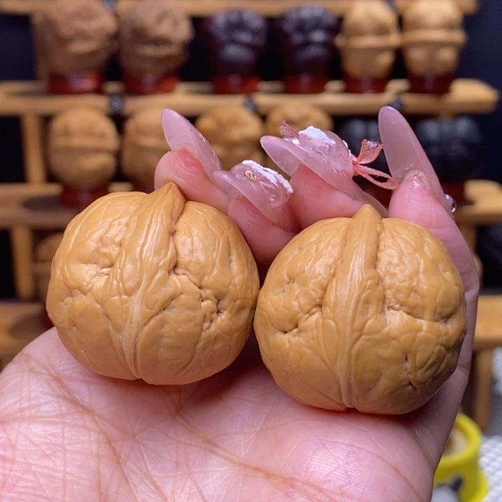 文玩核桃把件雷盾43号34尺精品手捻