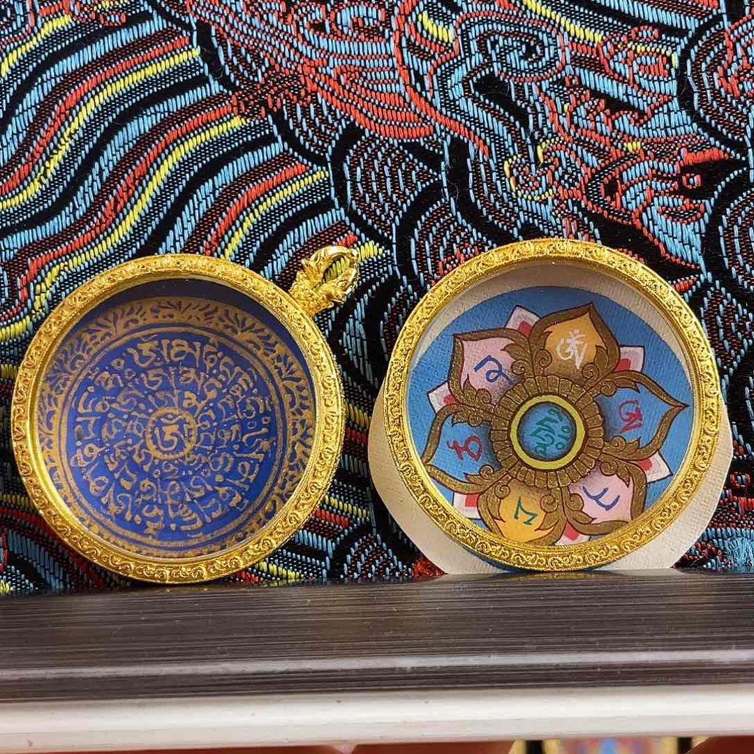 吊坠小*纯手绘六字双面