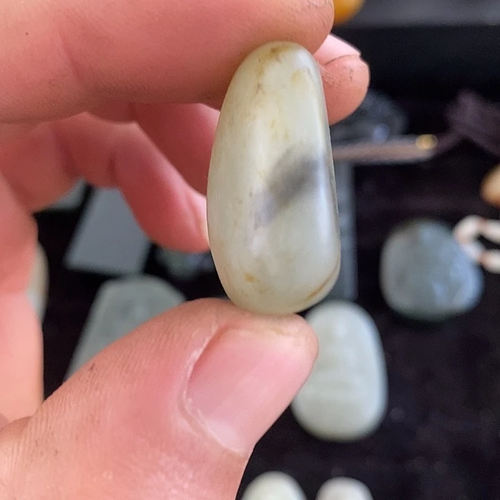 和田玉（糖玉）未镶嵌挂件