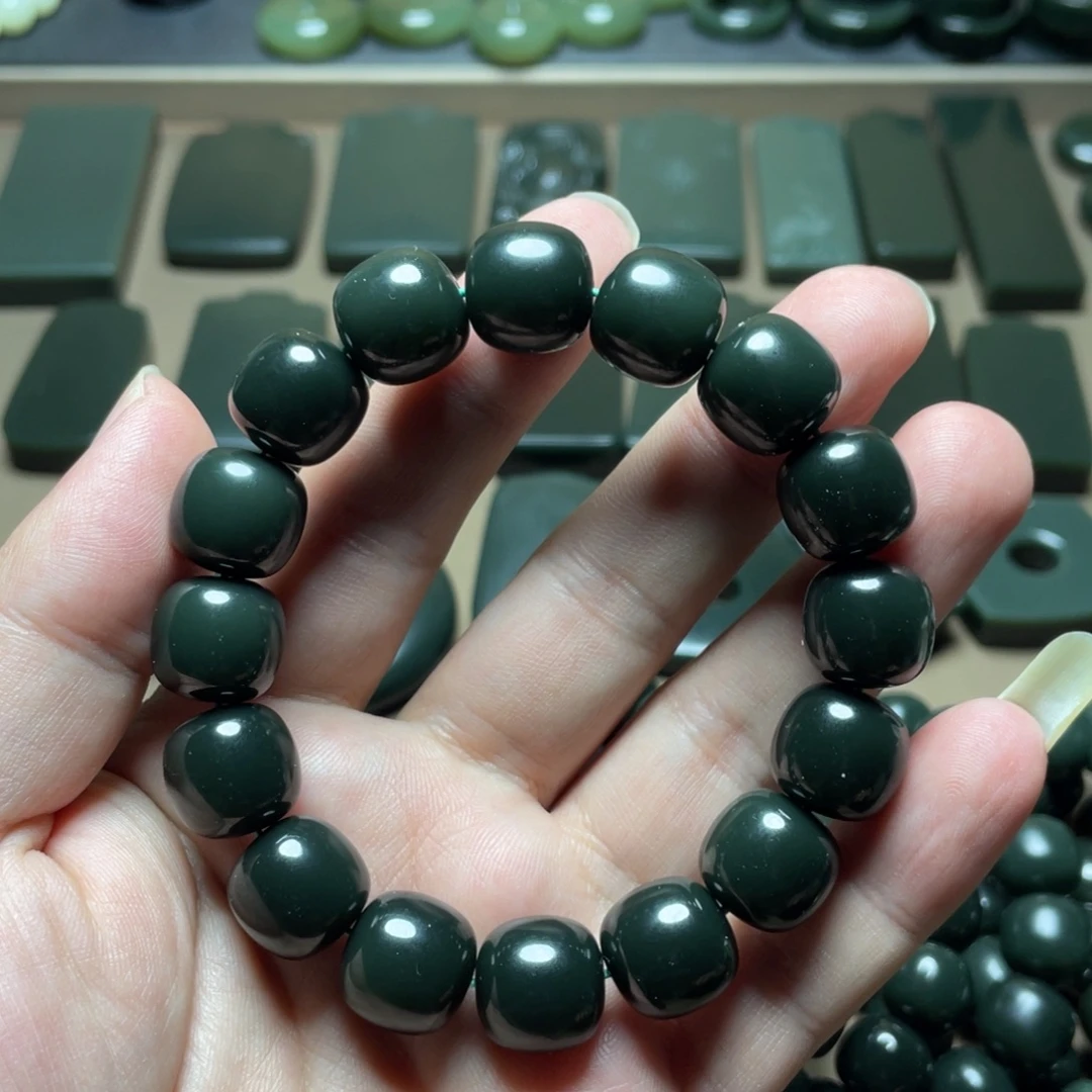 和田玉未镶嵌手链