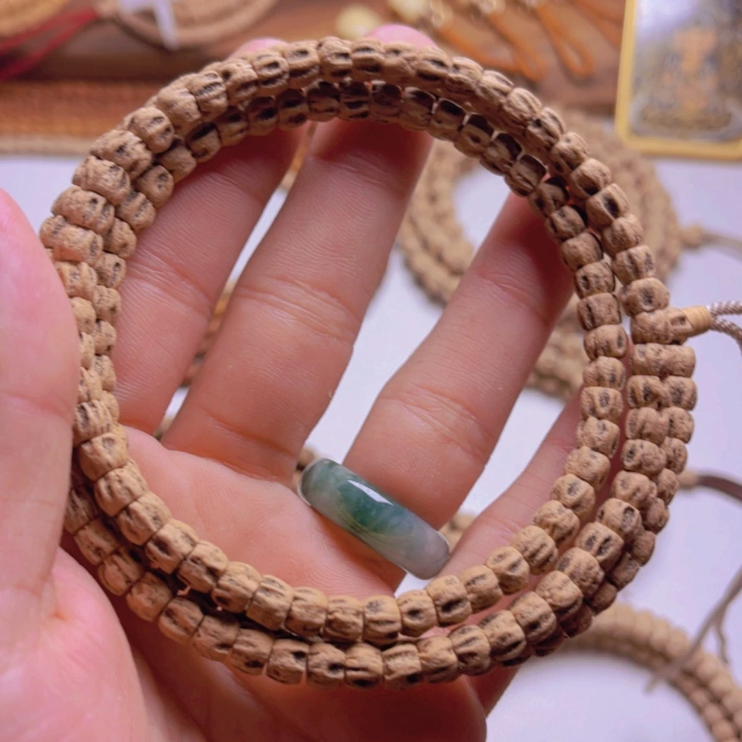 【闪购商品】柏香籽/百香籽吊坠翻****生