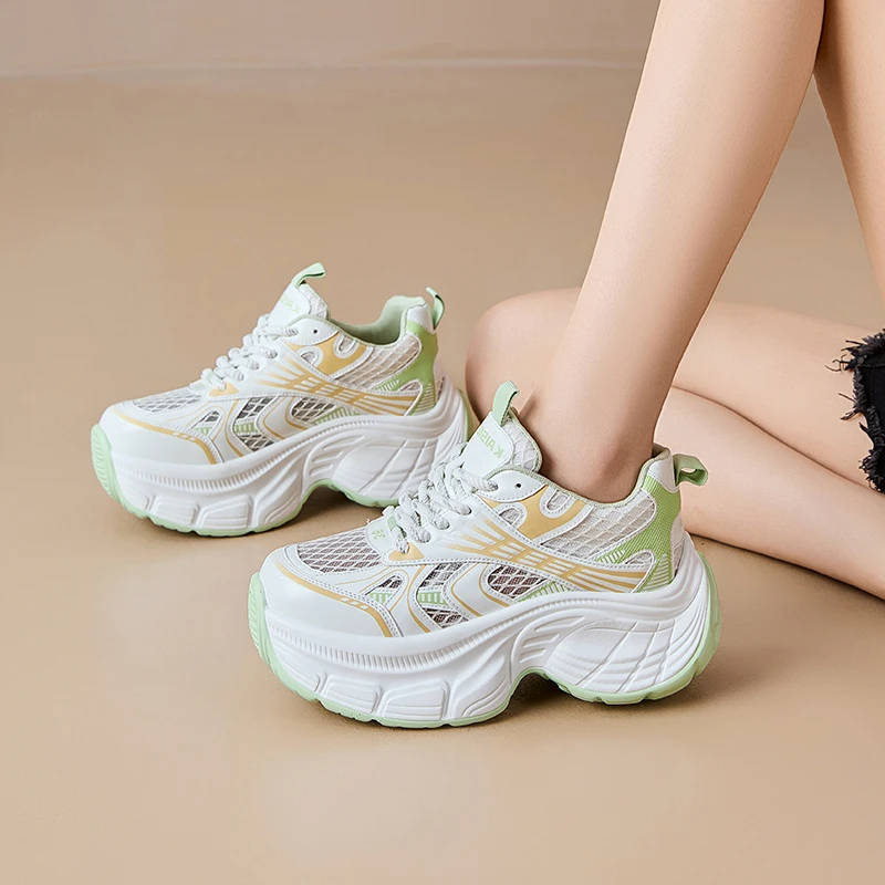 7cm超厚底老爹鞋女2025爆款时尚透气单网增高运动鞋女显脚小个子