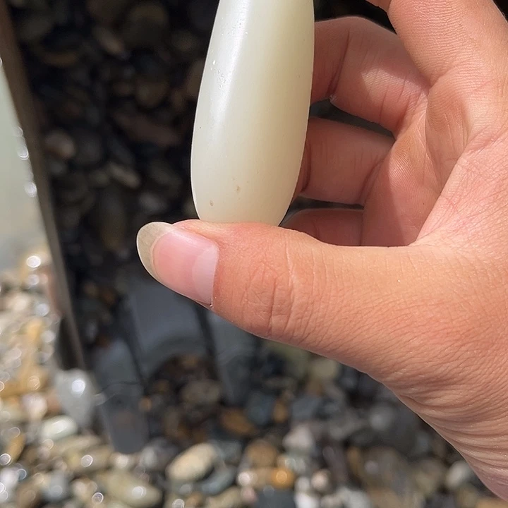 未镶嵌和田玉（糖玉）车挂
