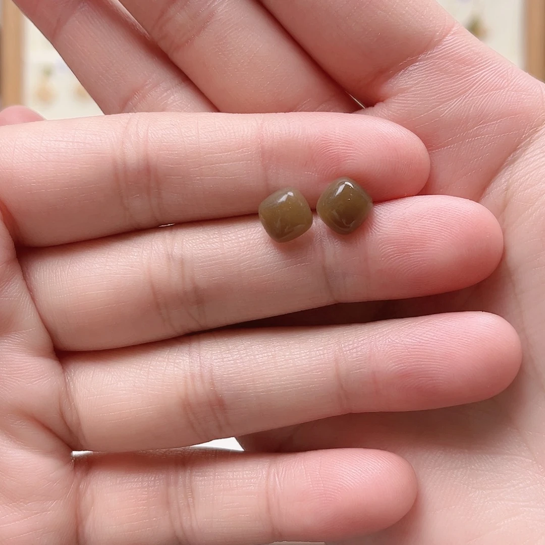 s***n和田玉银S925镶嵌耳饰