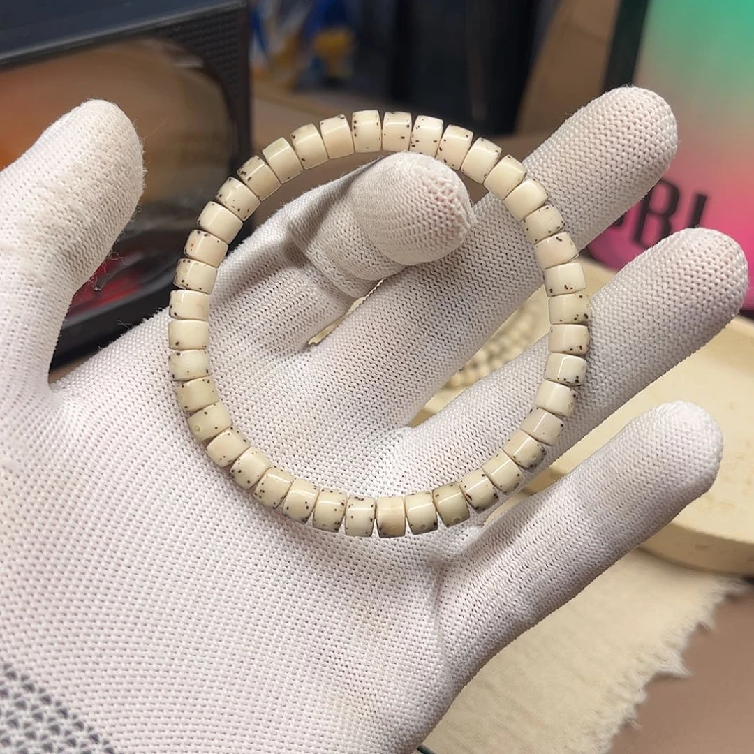 星月菩提手串6.5瓷白药片