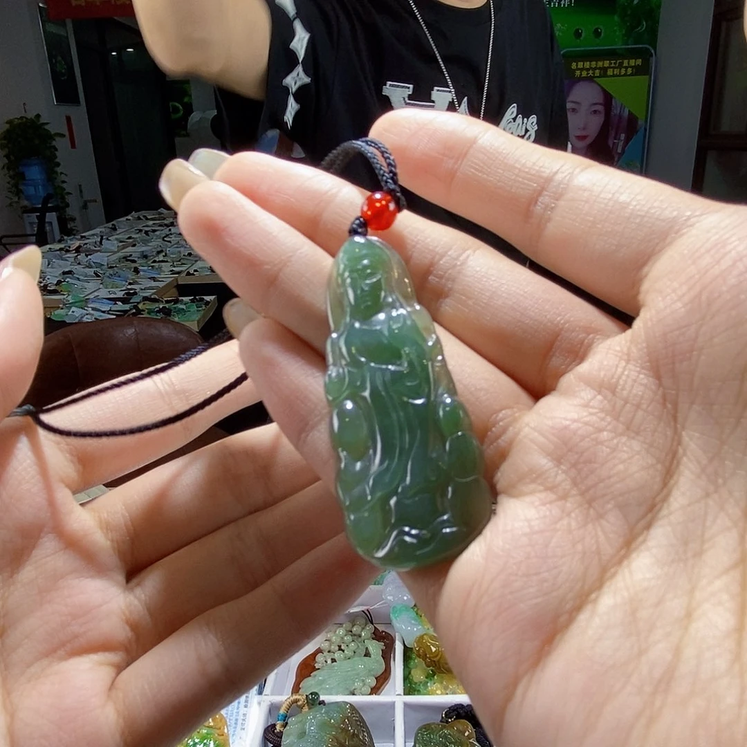 颈饰未镶嵌翡翠翡翠