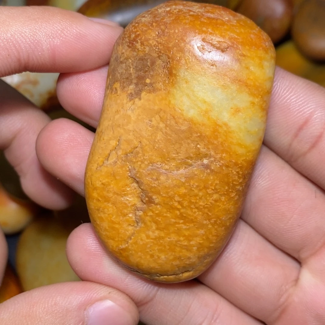 和田玉未镶嵌珠宝奇石