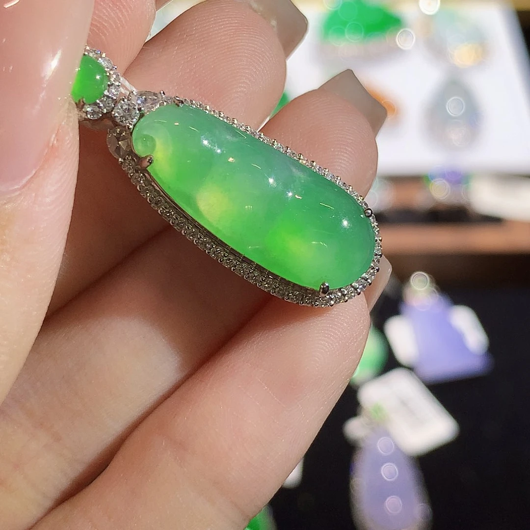 翡翠18K金镶嵌吊坠(不含链)