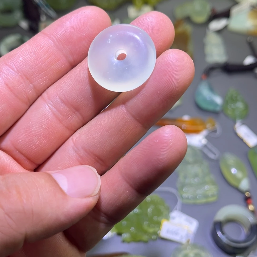 岫玉未镶嵌颈饰3333