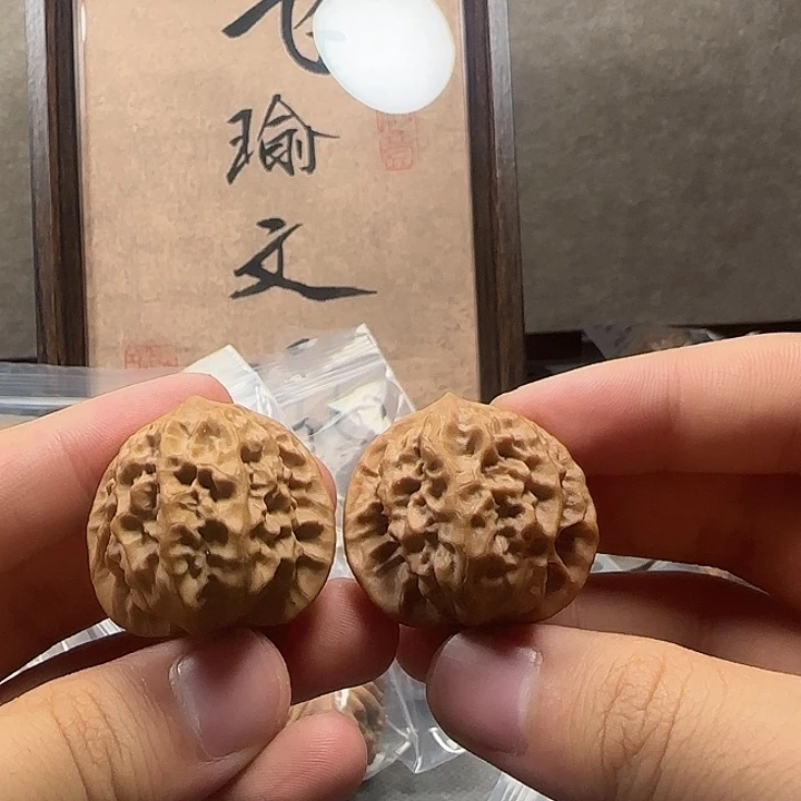 吊坠文玩核桃瓷娃娃34